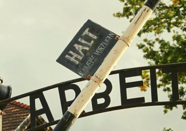 From Lodz: Auschwitz-Birkenau Small-Group Tour With Lunch - Itinerary Highlights