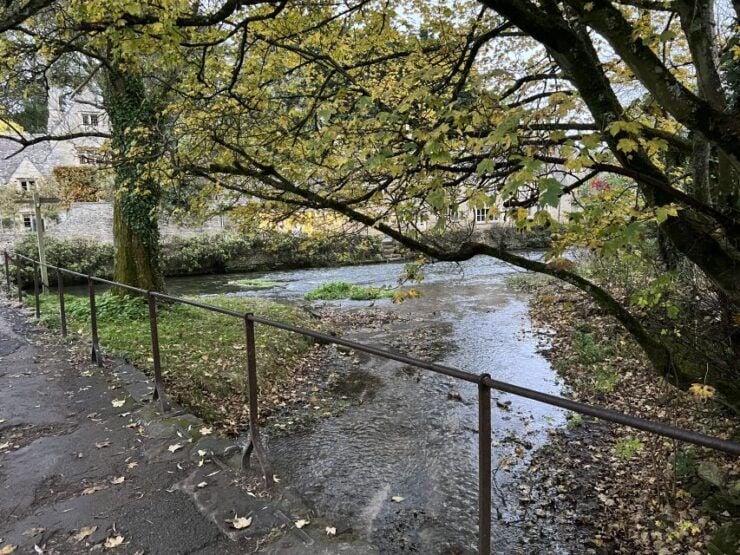 From London: Cotswolds Villages Guided Day Tour - Experience