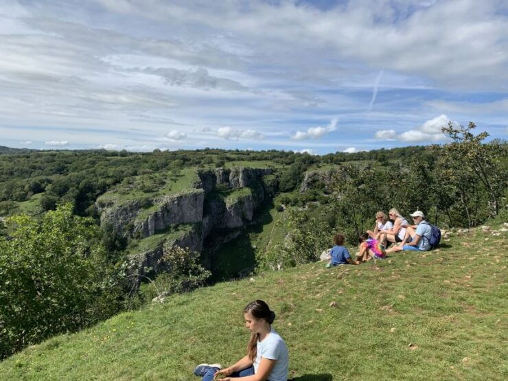 From London: Glastonbury and Cheddar Gorge Guided Day Trip - Experience