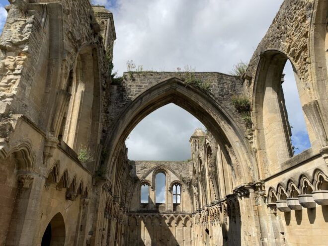 From London: Glastonbury and Cheddar Gorge Guided Day Trip - Full Description