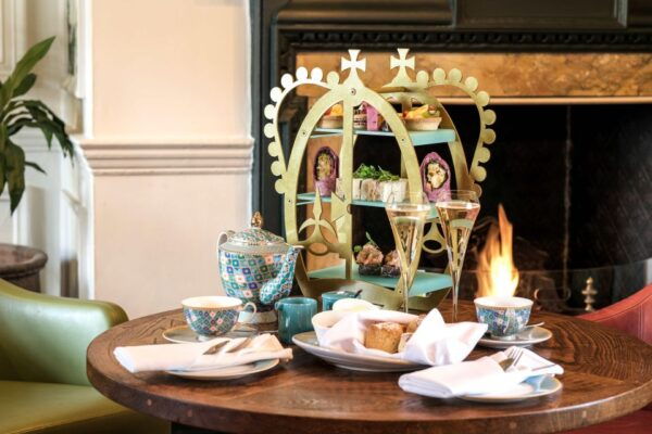 From London: Guided Tour to Windsor Castle & Afternoon Tea - The Sum Up