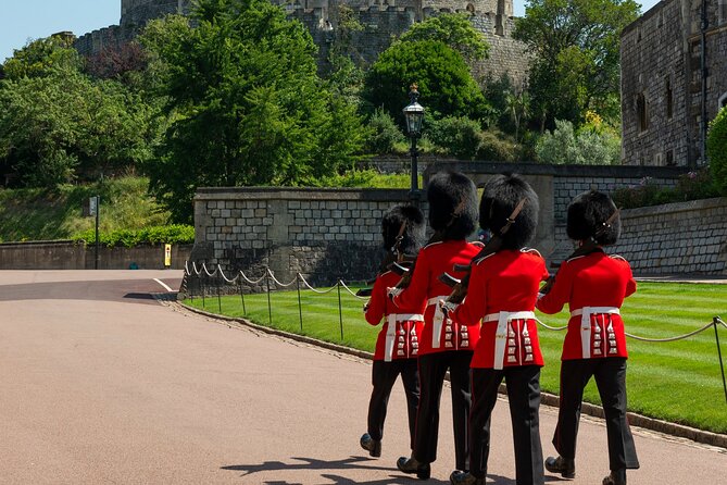From London Guided Tour to Windsor Castle With an Afternoon Tea - Meeting and Pickup