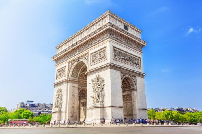From London: Lunch at Eiffel Tower, Louvre and Notre Dame - Tips for a Smooth Journey
