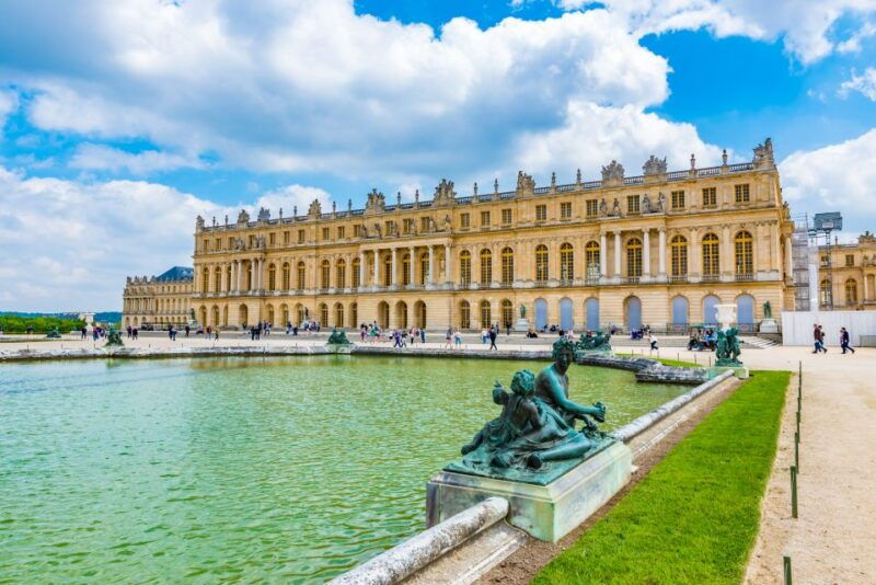 From London: Paris Day Trip With Eiffel Tower & Lunch Cruise - Itinerary Highlights