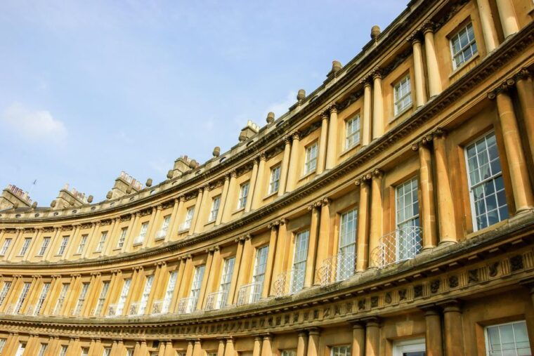 From London: Stonehenge and Bath Day Trip with Ticket - The Guides: Knowledgeable and Entertaining