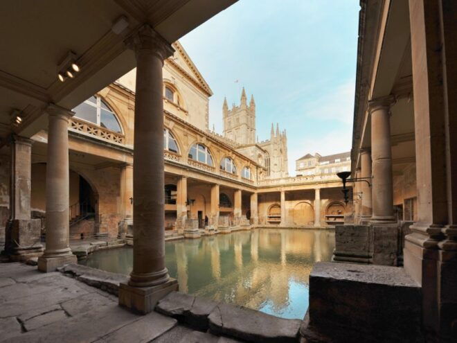 From London: Stonehenge and Bath Private Full-Day Trip - Pick-Up and Transportation Details