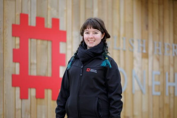 From London: Stonehenge Inner Circle and Windsor Day Trip - Luxurious Transportation and Expert Guide