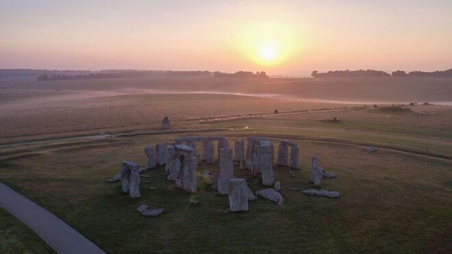 From London: Stonehenge Special Access Morning Tour - Tour Description