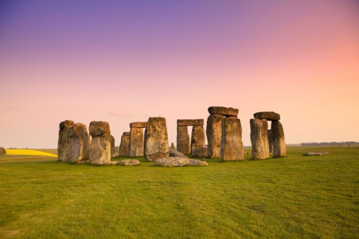 From London: Stonehenge Summer Solstice Sunrise Shuttle - Experience Stonehenge Sunrise