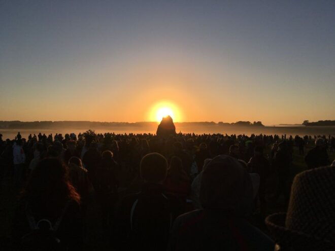 From London: Stonehenge Summer Solstice Sunrise Shuttle - Transportation and Meeting Point