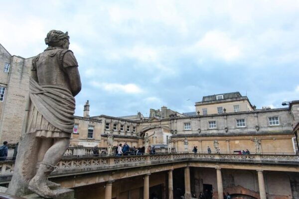 From London: Visit Stonehenge and The Roman Baths - Discovering Stonehenge