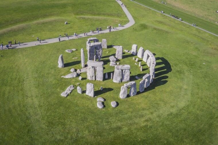 From London: Windsor Castle and Stonehenge Day Trip - FAQs