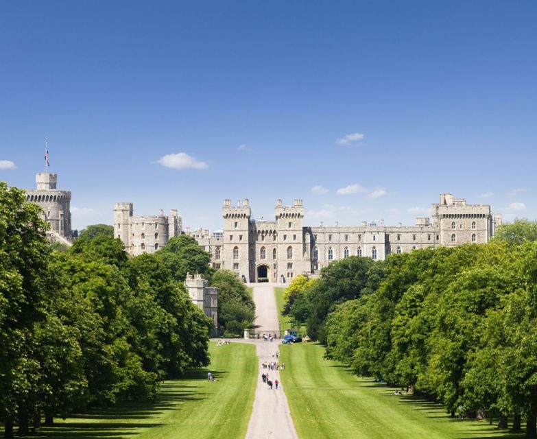 From London: Windsor Castle and Stonehenge with Snack Pack - Good To Know