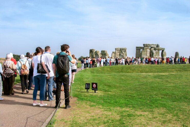 From London: Windsor Castle, Bath, and Stonehenge Day Trip - Overview of the Day Trip