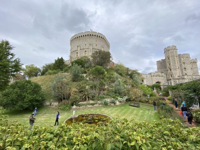 From London: Windsor Castle & Stonehenge Private Day Trip - Stonehenge Visit