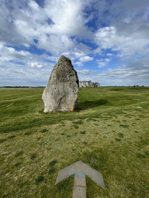 From London: Windsor Castle & Stonehenge Private Day Trip - Traditional English Countryside Pub Lunch