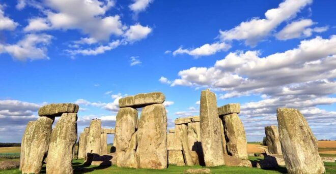 From London: Windsor, Stonehenge & Bath Private Car Tour - Bath