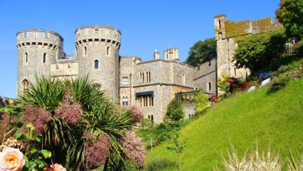 From London: Windsor, Stonehenge & Bath Private Car Tour - Pickup and Transportation