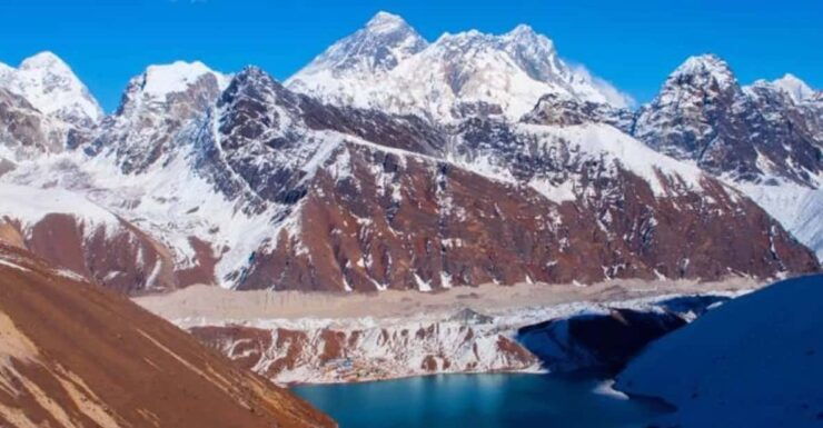 From Lukla: 15 Day Everest Two Passes Trek With Local Guide - Detailed Itinerary