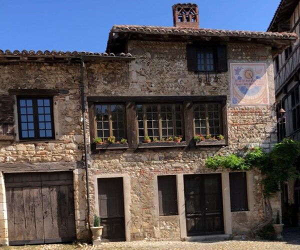 From Lyon: Medieval Town of Pérouges Half Day Tour - Inclusions and Exclusions