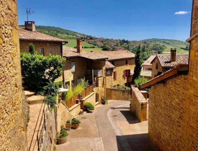 From Lyon: Oingt and Golden Stone Villages Half Day Tour - Transportation Details