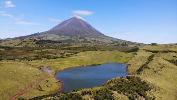 From Madalena: Pico Volcanoes and Lakes Guided Day Tour - Book Now and Plan Your Adventure