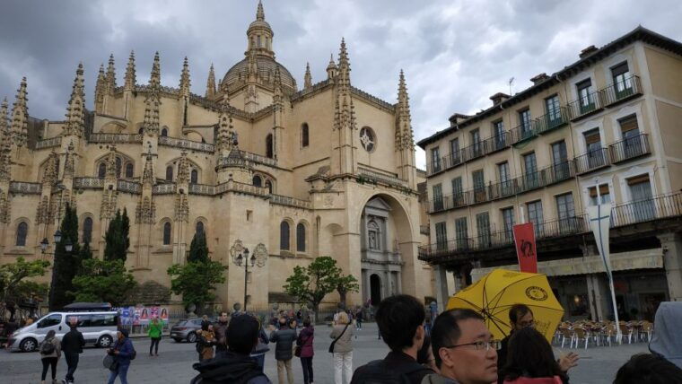 From Madrid: Ávila and Segovia Guided Day Trip - Key Attractions in Segovia