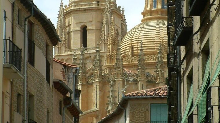 From Madrid: Full Day Trip to Segovia and Toledo - The Alcázar of Segovia
