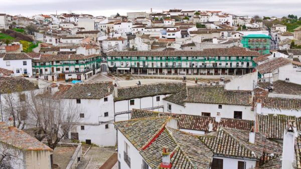 From Madrid: Guided Day Trip to Chinchon, Aranjuez & Toledo - Meeting Point