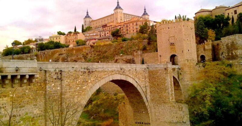 From Madrid: Guided Day Trip to Segovia and Toledo - Itinerary Details