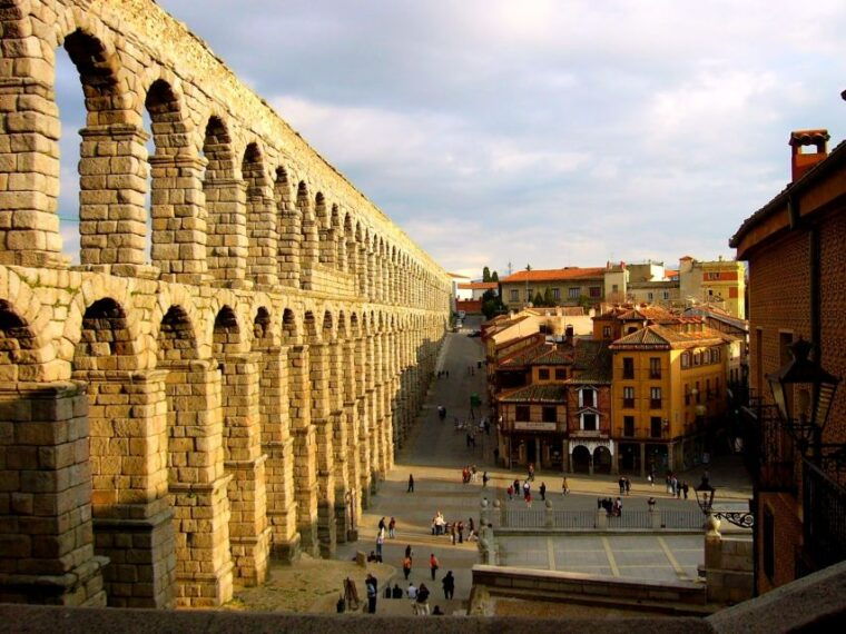 From Madrid: Guided Day Trip to Segovia and Toledo - Customer Feedback and Ratings