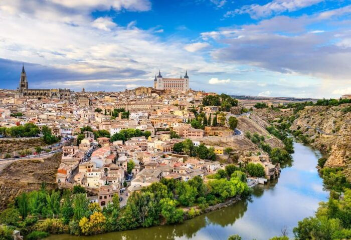 From Madrid: Guided Day Trip to Segovia and Toledo - Getting to the Tour