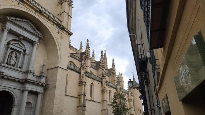 From Madrid: Half-Day or Full-Day Trip to Segovia - Exploring Segovia on Your Own