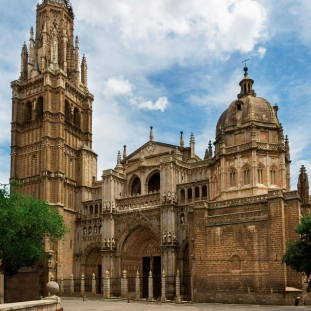 From Madrid: Medieval Toledo and Ávila Full-Day Tour - Tour Details