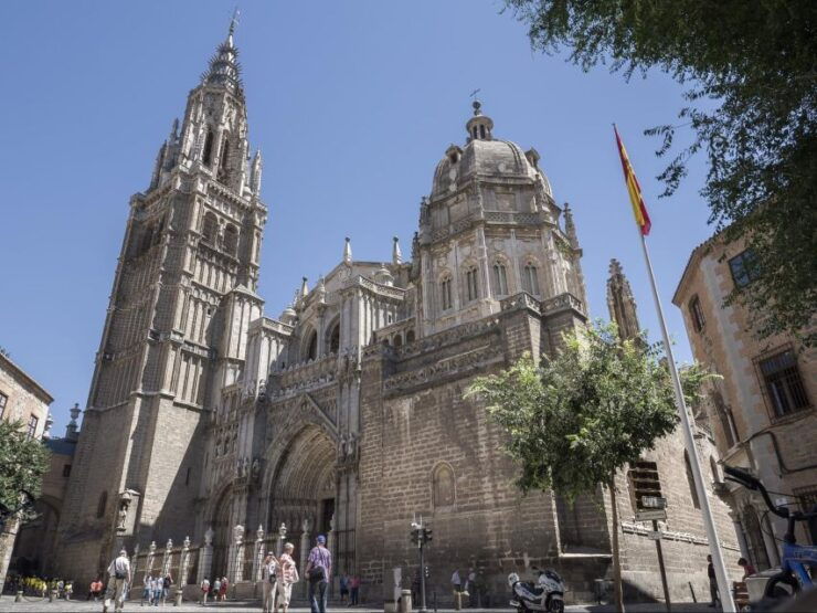 From Madrid: Private Day Trip to Toledo With Licensed Guide - Sightseeing Experience