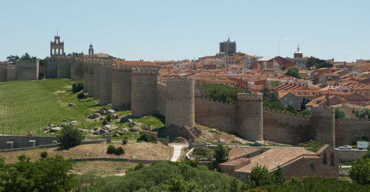 From Madrid: Private Half Day Tour to Avila - Booking Details