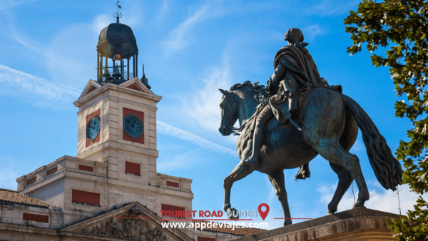 From Madrid: Private Tour for Newcomers 4 Hours - Madrid Neighborhoods