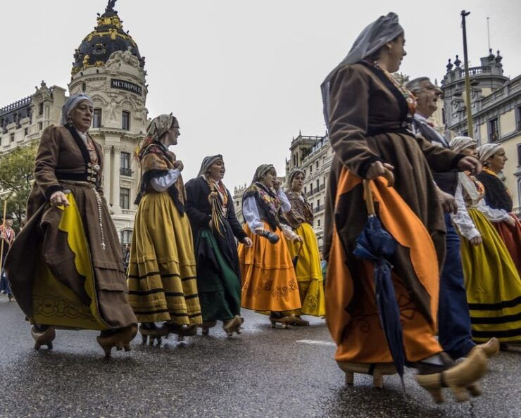 From Madrid: Private Tour for Toledo, Segovia,Alcázar Castle - Itinerary Highlights
