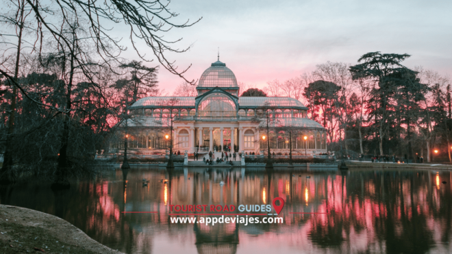 From Madrid: Private Tour of Madrid 4 Hours - Public Transportation Guidance
