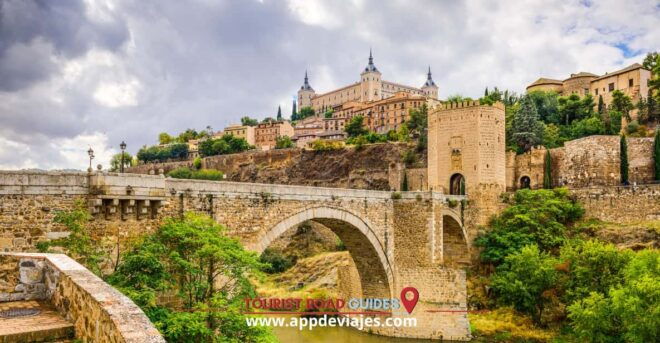 From Madrid: Private Tour to Toledo & Ávila - Pickup and Drop-off