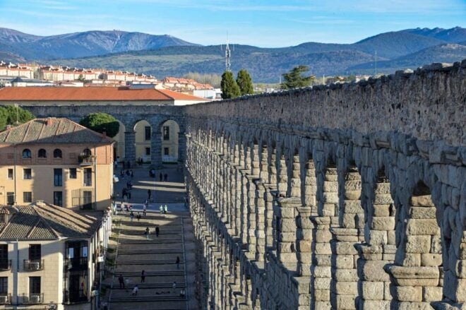 From Madrid: Private Transfer to Segovia - Expertise and Reliability of the Service
