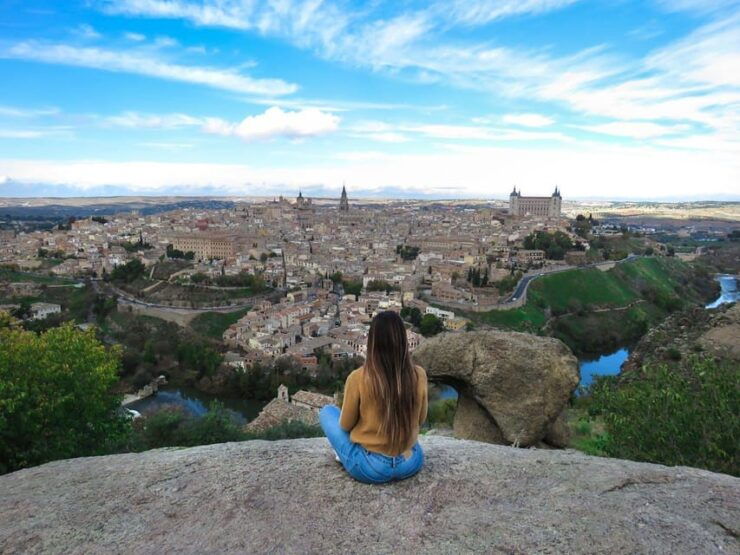 From Madrid: Private Transfer to Toledo - Comfortable Private Journey