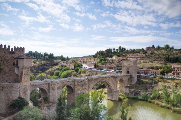 From Madrid: Toledo Guided Day Trip With Cathedral Admission - Recent Traveler Experiences