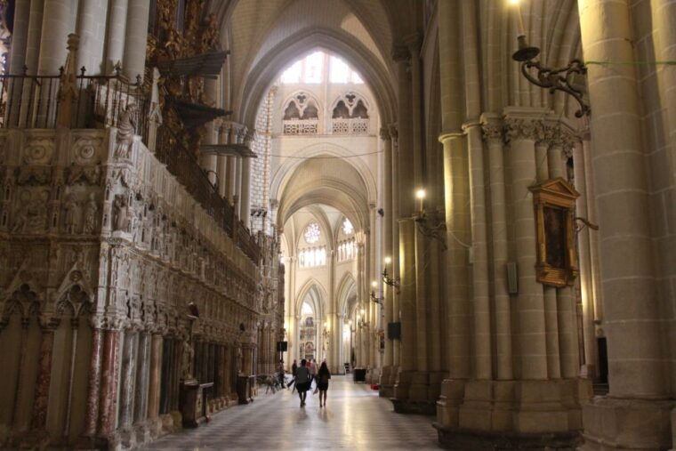 From Madrid: Toledo & Jewish Quarter Half-Day Tour - Accessibility and Mobility Considerations