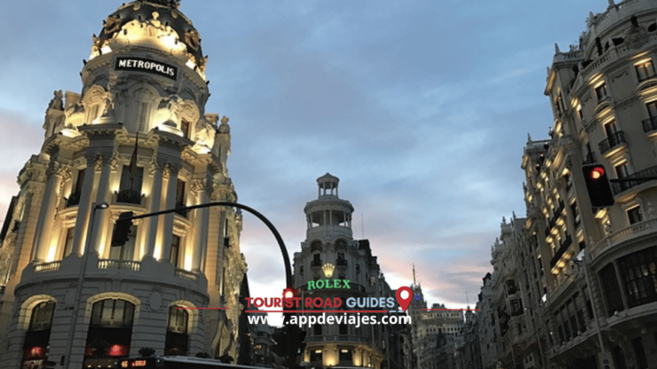 From Madrid: Tour Private Walking 3 Hours - Good To Know