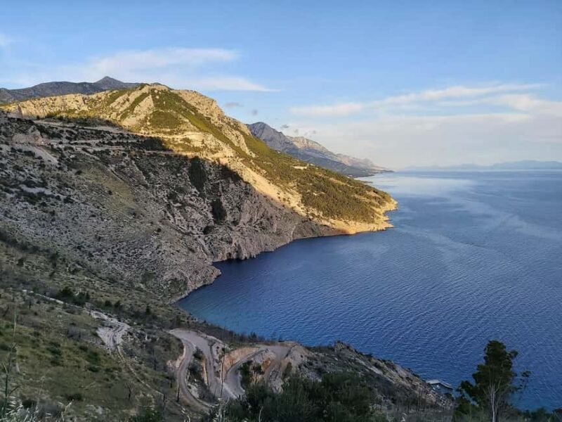 From Makarska: Blue Lagoon with charming villages of Brac - The Bay of Luke: Relaxation and Scenic Views  