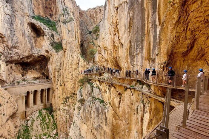 From Málaga: Caminito Del Rey Guided Day Trip - Safety Precautions and Recommendations