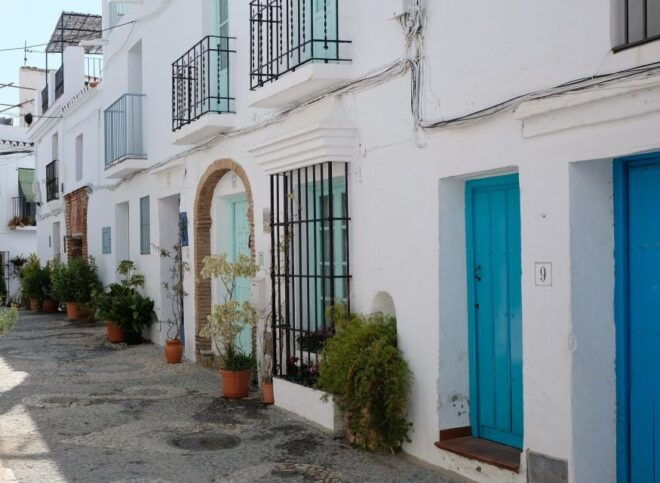 From Málaga /Costa Del Sol: Trip to Nerja & Frigiliana - Experience
