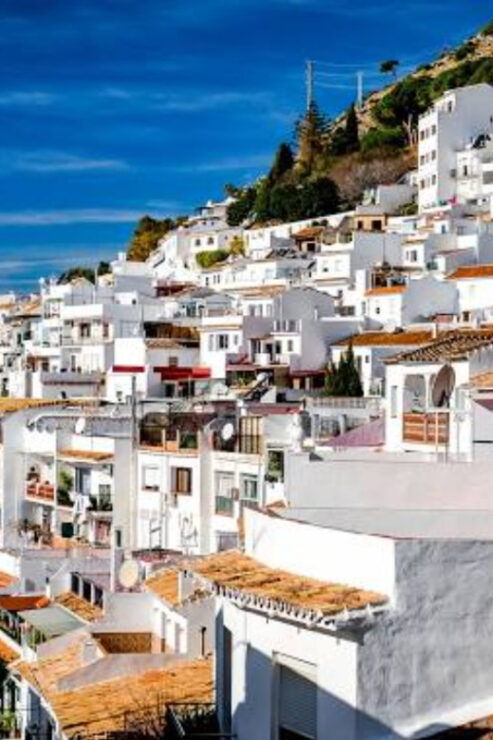 From Málaga: Marbella, Mijas, and Puerto Banús Tour - Itinerary Highlights
