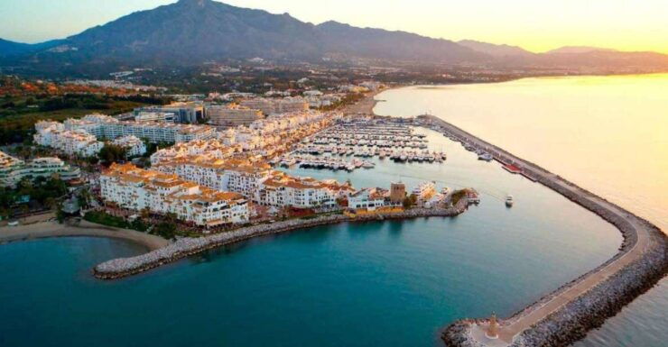 From Malaga: Private Guided Tour of Marbella, Mijas, Banús - Good To Know